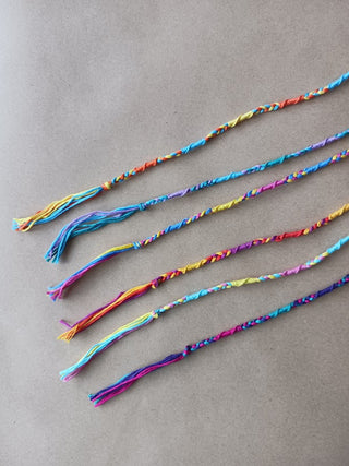 Friendship Bracelet Twist and Shout