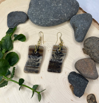 Seaglass earrings with pattern