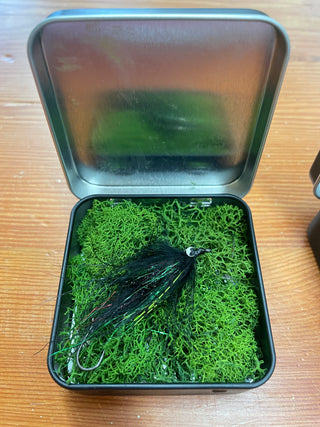 Black/Green Fly Tin