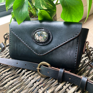 Swinger Crossbody - Black w/Stone