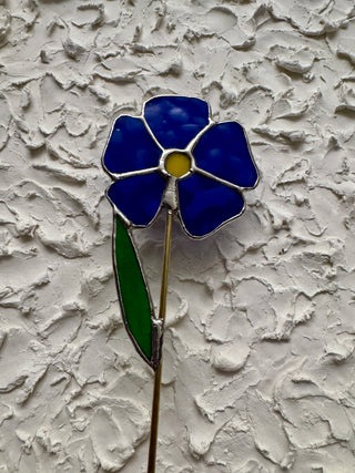 Stained Glass Flower Stake - Blue Helibore