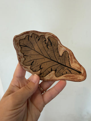 Oak leaf dish
