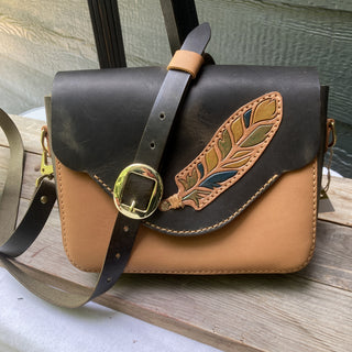 Retro Crossbody - Dark Green w/ Caramel Contrast