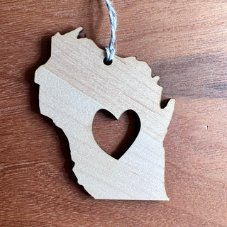 WI HEART ORNAMENT