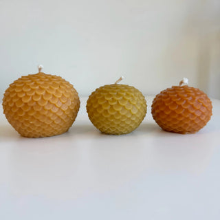 Medium Sized Dahlia Candle