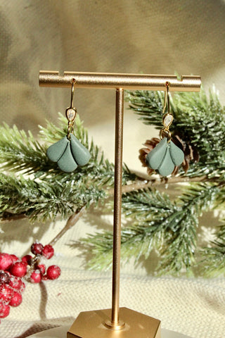 Green Shell with Cz Hook