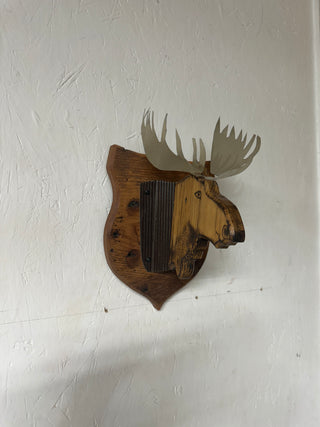 Moose wall mount