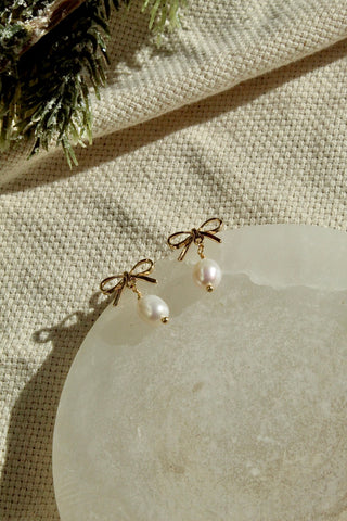 Bow with Pearl Earrings