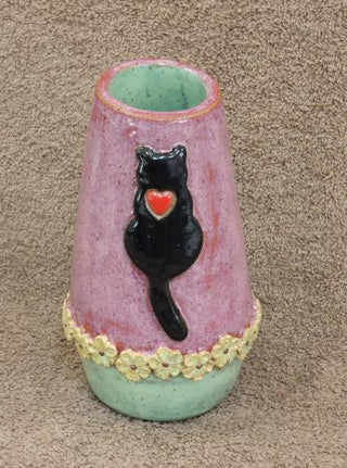 Vase cat w/heart  911