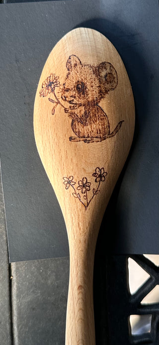 Mouse spoon