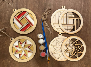 2 pack Barn Quilt Ornaments